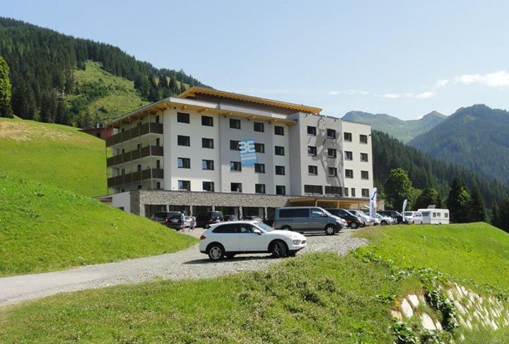 Young Generation Resort Buchegg in Saalbach-Hinterglemm im Sommer